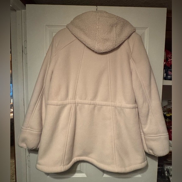 Koolaburra Sz XL Cream Faux Fur Sherpa Jacket with Hood - Picture 6 of 12